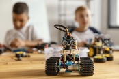 Ogłaszamy zapisy na warsztaty z LEGO robotyki i zdalnego sterowania