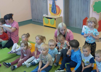 Biblioteka z wizytą w żłobku