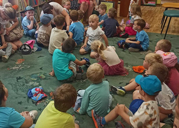 Misie i Sówki z wizytą w bibliotece