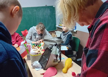 27 listopada Filia Biblioteki w Brzyskorzystewku we współpracy ze Świetlicą Opiekuńczo – Wychowawczą w Brzyskorzystewku zorganizowały Andrzejki dla dzieci.