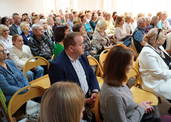 12 maja 2025 r. w ramach Tygodnia Bibliotek w naszej książnicy odbyło się spotkanie autorskie z Mariuszem Szczygłem