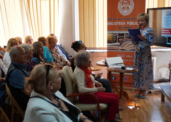 12 maja 2025 r. w ramach Tygodnia Bibliotek w naszej książnicy odbyło się spotkanie autorskie z Mariuszem Szczygłem