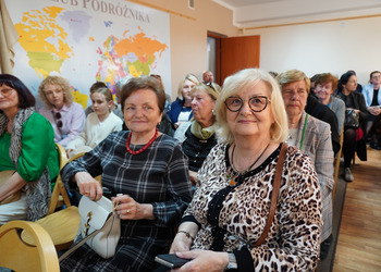 12 maja 2025 r. w ramach Tygodnia Bibliotek w naszej książnicy odbyło się spotkanie autorskie z Mariuszem Szczygłem
