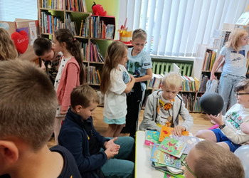 Lekcja biblioteczna dla uczniów Szkoły Podstawowej nr 2