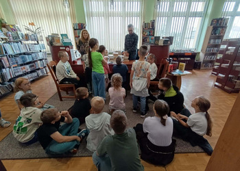 Lekcja biblioteczna dla uczniów Szkoły Podstawowej nr 2