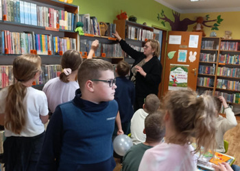 Lekcja biblioteczna dla uczniów Szkoły Podstawowej nr 2