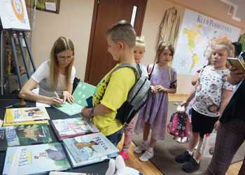 Spotkanie autorskie z Martą Maj i psem Preclem