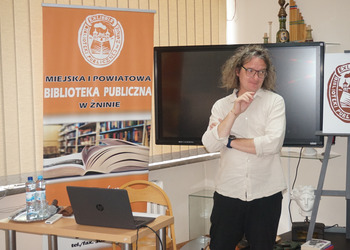 Warsztaty rysunku i spotkanie autorskie z Filipem Zawadą