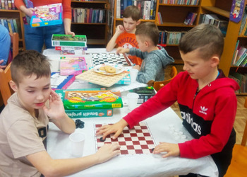 6 lutego 2026r. w filii bibliotecznej w Gorzycach zjawili się miłośnicy gier planszowych i puzzli oraz gotowania.  