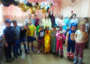 4 lutego 2026r. w filii bibliotecznej w Gorzycach zapanował niezwykły, karnawałowy nastrój.  