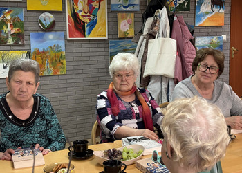 24 marca spotkaliśmy się na Dyskusyjnym Klubie Książki, by omówić „Gości weselnych” Alison Espach. 