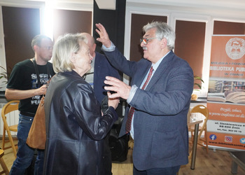 Tadeusz Osipowicz z Kabaretu TEY goscił w naszej bibliotece :: = usuń wszystkie Wybierz pliki