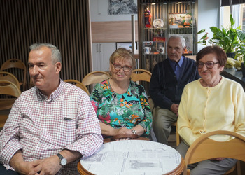 Tadeusz Osipowicz z Kabaretu TEY goscił w naszej bibliotece :: = usuń wszystkie Wybierz pliki