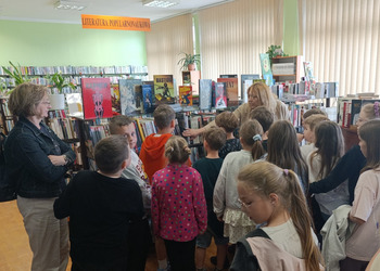 Lekcja biblioteczna dla uczniów Szkoły Podstawowej nr 1 w Żninie