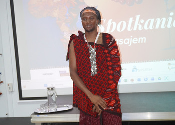 O Tanzanii i plemieniu Masajów w Młodzieżowym Klubie Podróżnika
