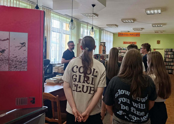 Lekcja biblioteczna dla uczniów Szkoły Podstawowej nr 1